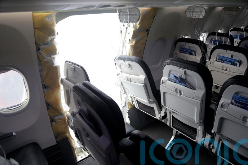 Mid-air blowout jetliner had been restricted over warning light concerns