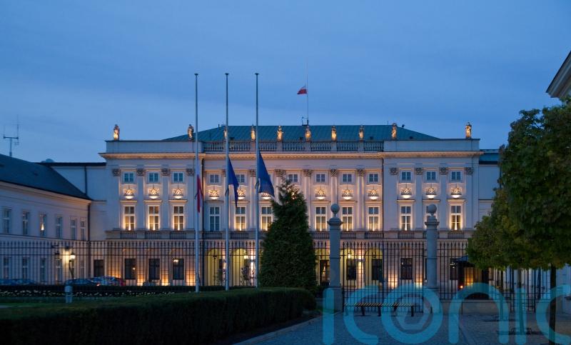 Polish police arrest two convicted politicians who took refuge with president