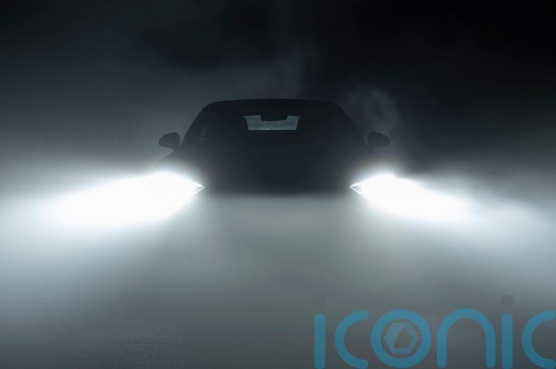 Drivers say headlight glare is getting worse – survey