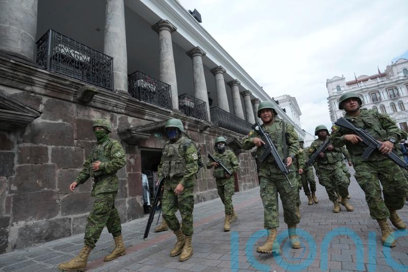 Ecuador on the brink after gang gunmen stage shows of force
