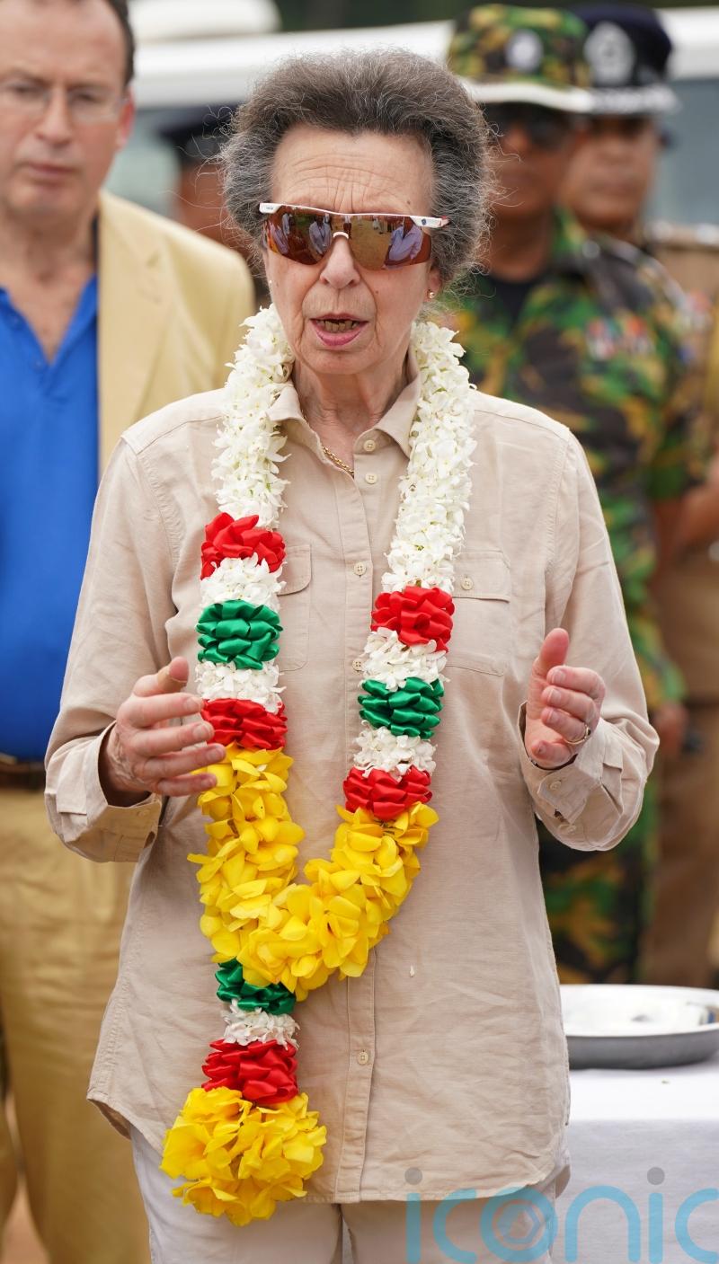 Anne to leave floral tribute to the fallen on final day of Sri Lankan tour