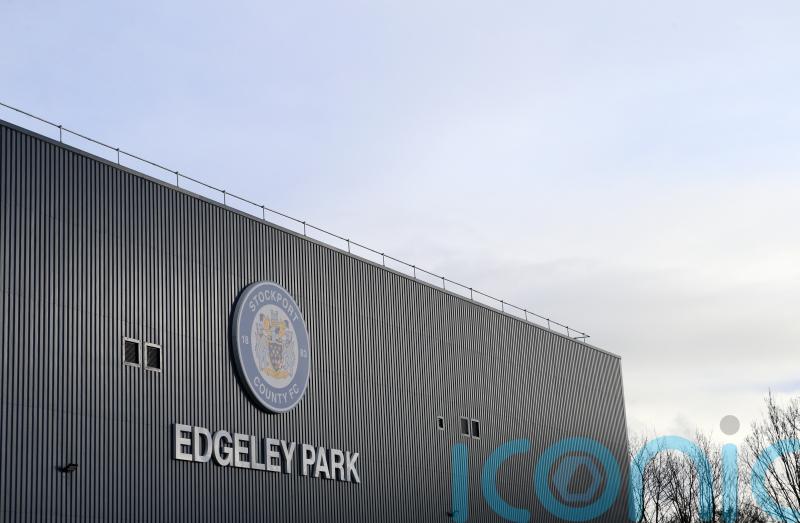 Stockport stay top with win over Walsall