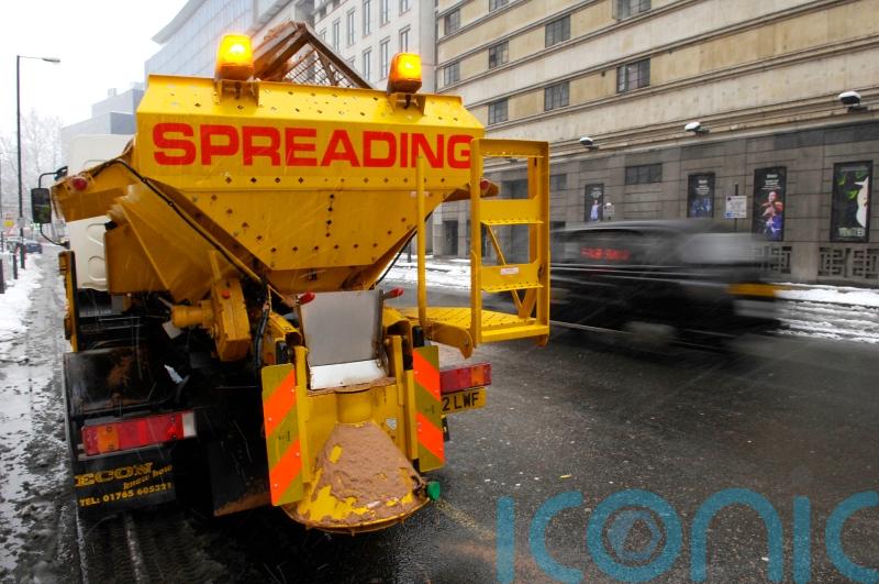 Drivers urged to give gritters &lsquo;time and space&rsquo;