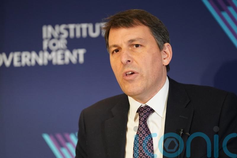 Minister insists review on office working not an attack on civil servants