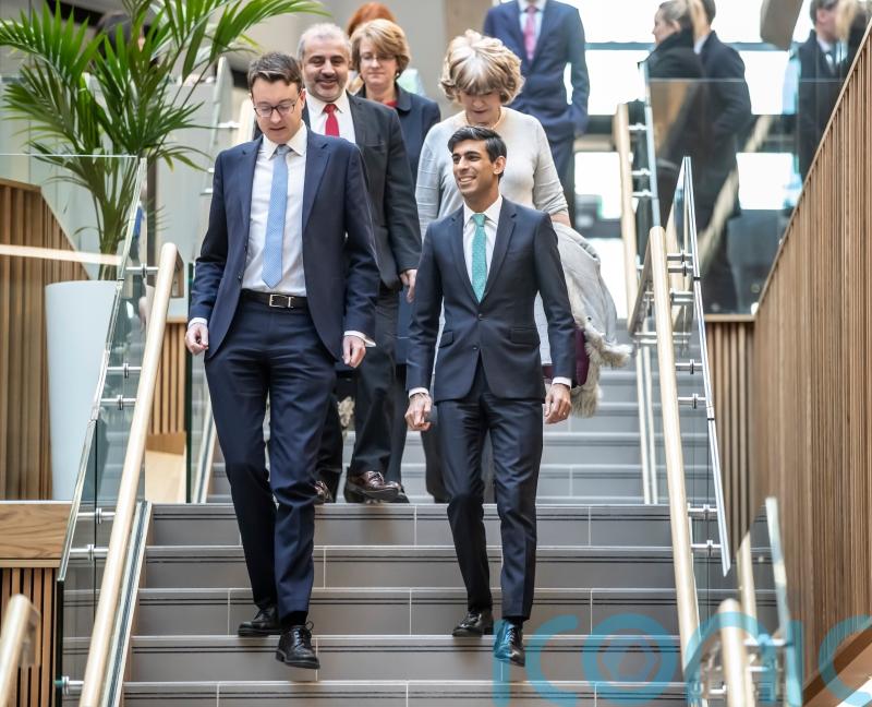 Senior Tories publicly reject Sir Simon Clarke’s call to oust PM Sunak