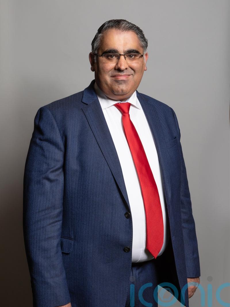Labour MP apologises after saying PM has ‘blood on hands’ over Israel-Gaza war