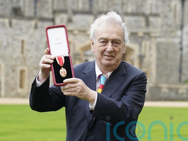 Director Stephen Frears says knighthood is down to ‘being lucky’