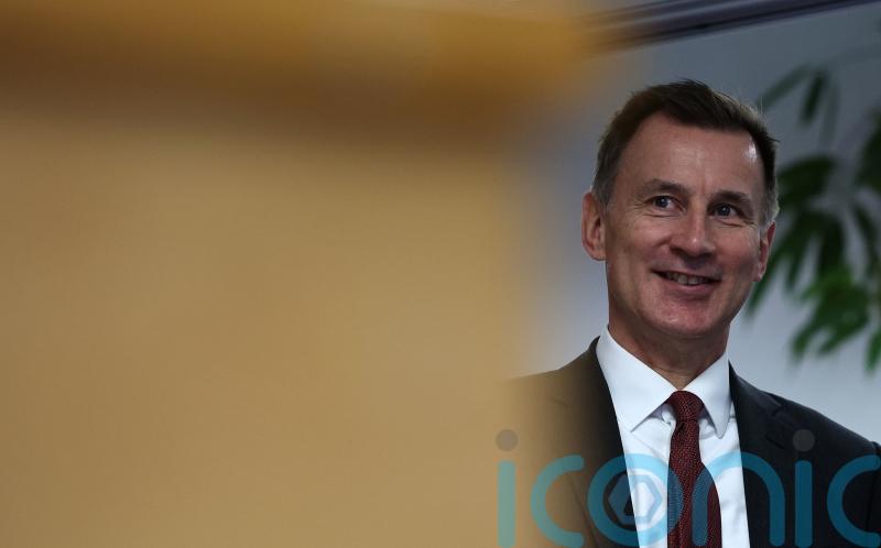 IMF warns Chancellor to avoid further tax cuts