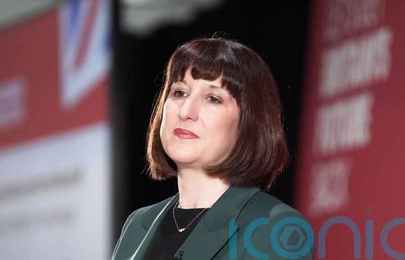 Rachel Reeves defends decision to allow unlimited bonuses for bankers