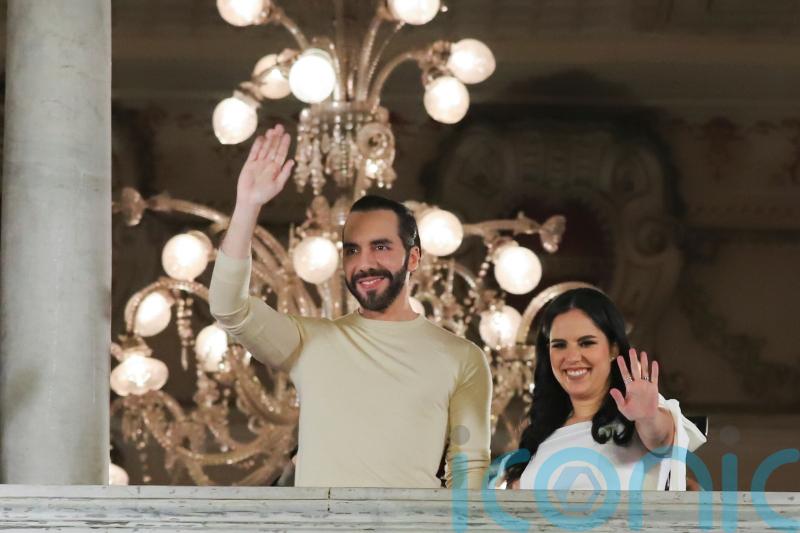 El Salvador’s Bukele heads for re-election but troubled tally delays results