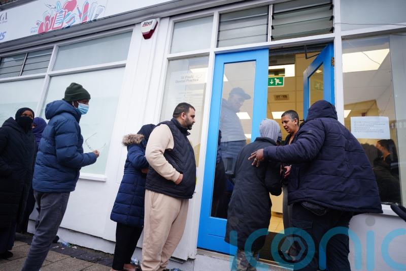 Dentists to get cash for new patients and ‘golden hellos’ under service plans