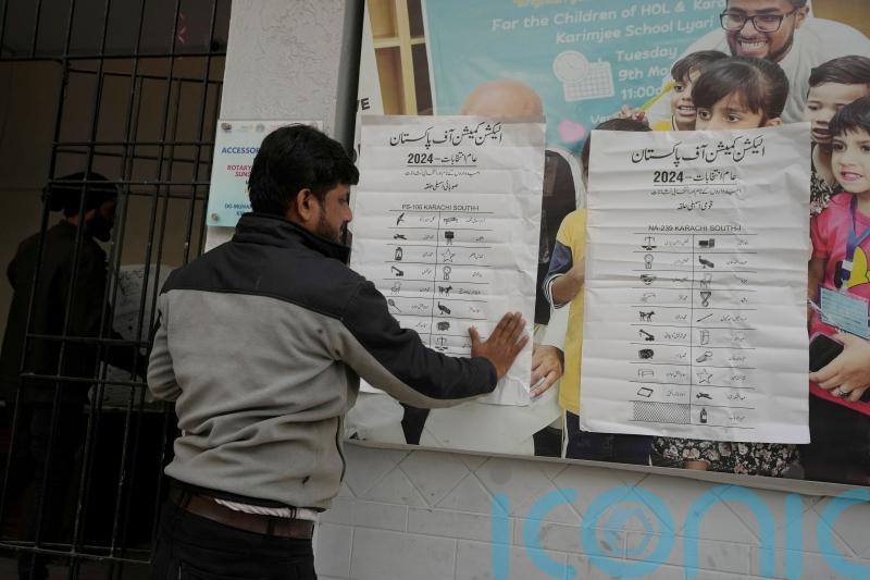Pakistan heads to the polls in the wake of bombings