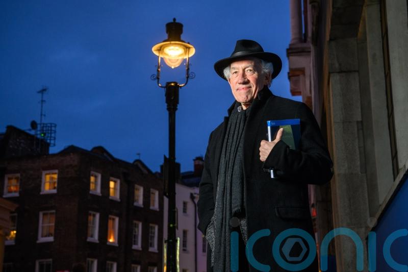Gas lamps installed to mark start of George V’s reign granted listed status