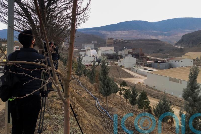 Gold mine workers feared trapped underground after Turkey landslide