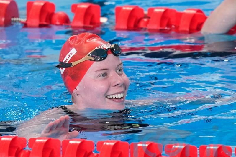 Laura Stephens wins Britain’s first women’s individual world title in 13 years