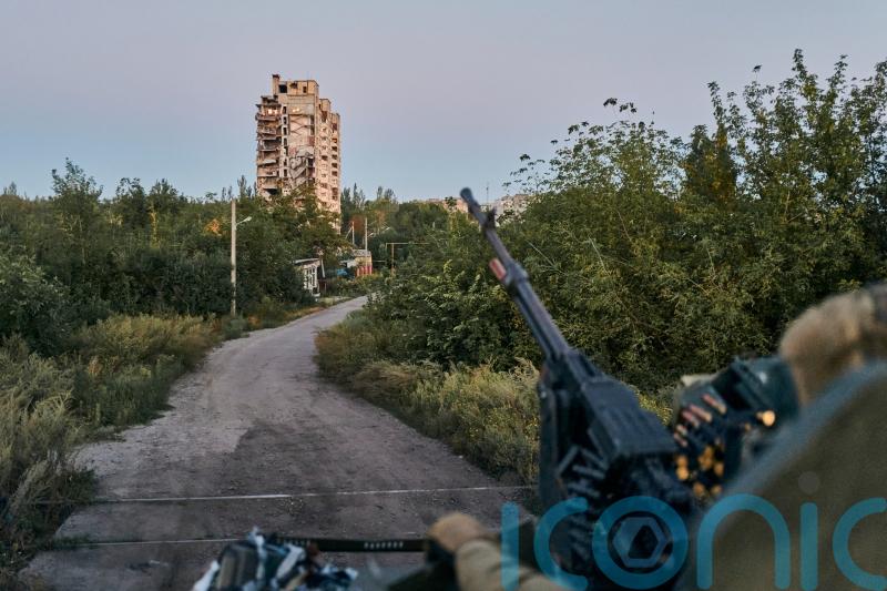 Russian forces tighten grip on Avdiivka as Ukrainians suffer ammunition shortage