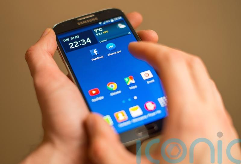 Louth senator supports proposal on mobile phone ban in schools