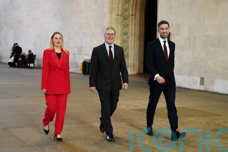 Starmer urges focus and discipline as he welcomes new Labour MPs to Parliament