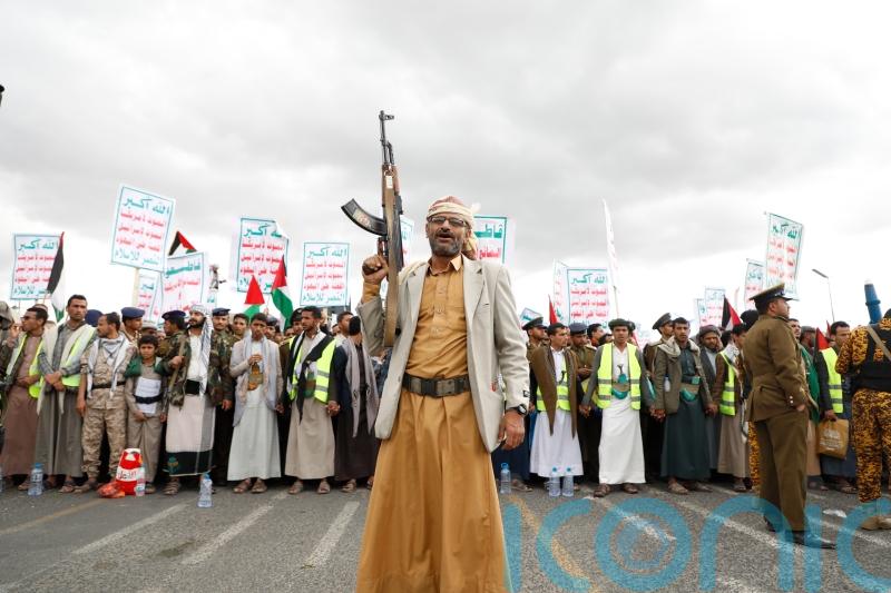 Yemen’s Houthis continue attacks despite air strikes