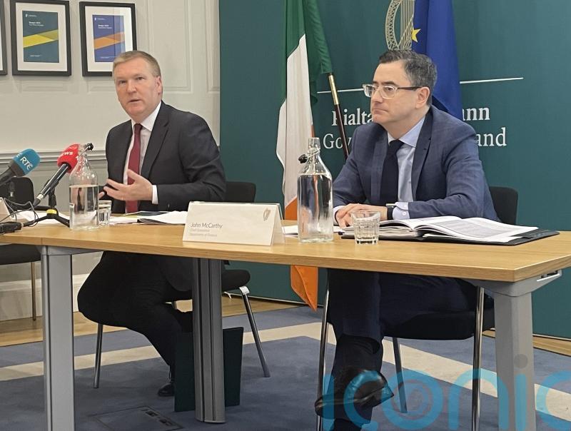 Irish public debt of 42,000 euro per person ‘very significant’ for small country