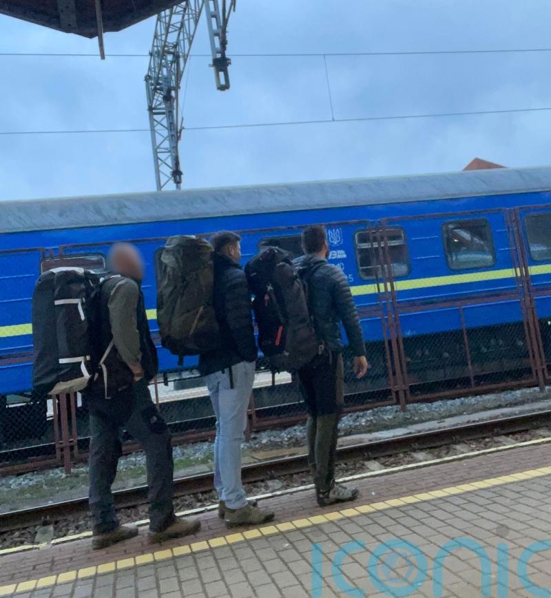 British military veterans to sleep outside in Kyiv for homeless Ukrainians