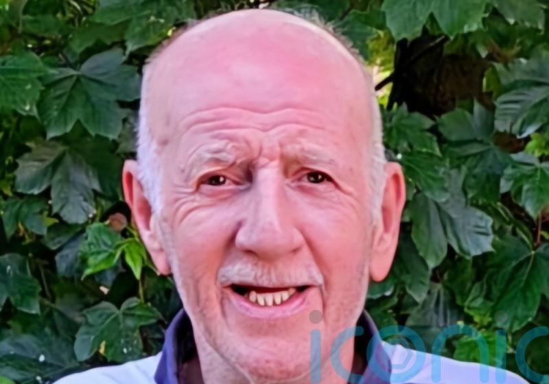 Pedestrian hit by bus dies in hospital