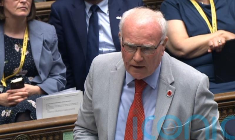 Starmer leads tributes to Labour stalwart Ronnie Campbell after his death