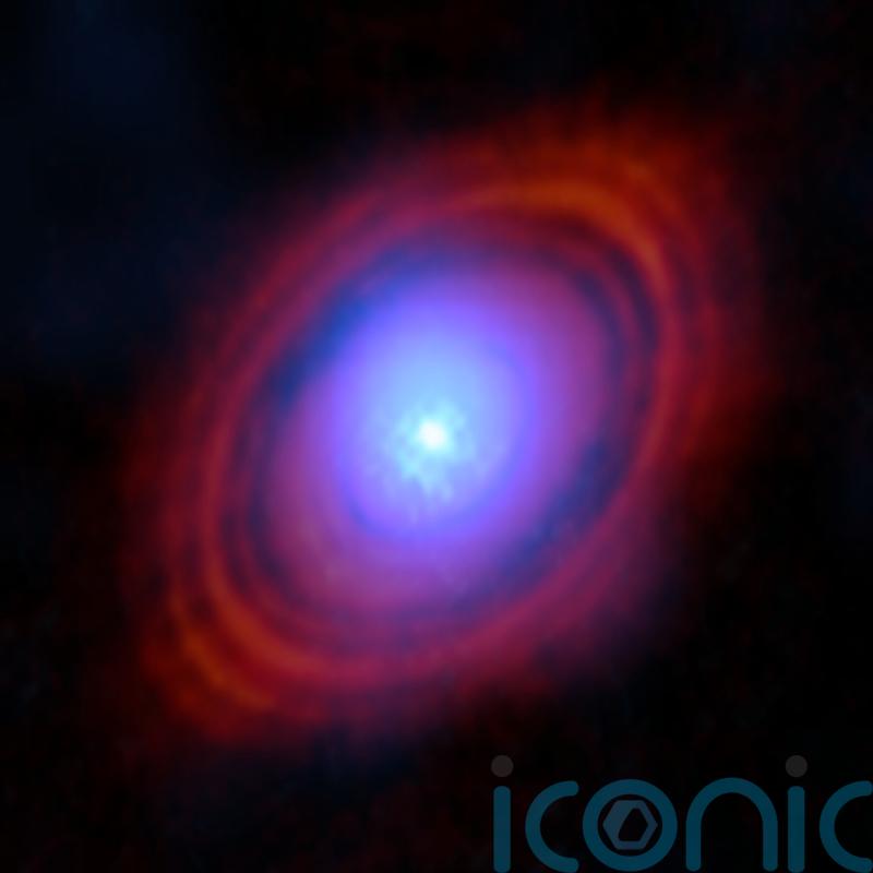 Astronomers find new link between water and planet formation