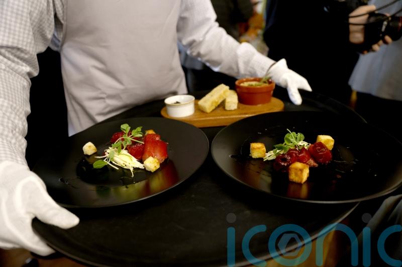 Calories on menus ‘may prevent 9,000 heart disease deaths if implemented widely’