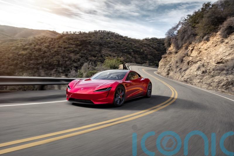 Elon Musk confirms that new Roadster is just around the corner