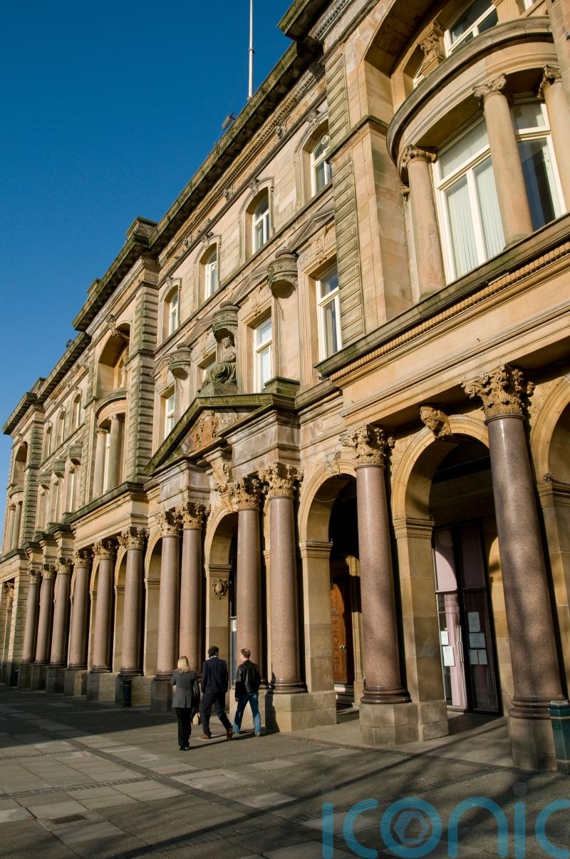 Council leader offers a  ‘win-win’ compromise on council tax increase