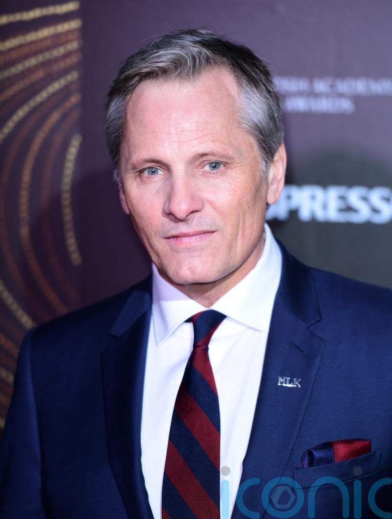Viggo Mortensen shows support for Ukraine at Glasgow festival premiere