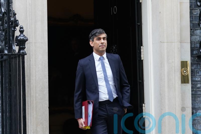 Sunak says Tory donor’s ‘remorse should be accepted’ when urged to return cash