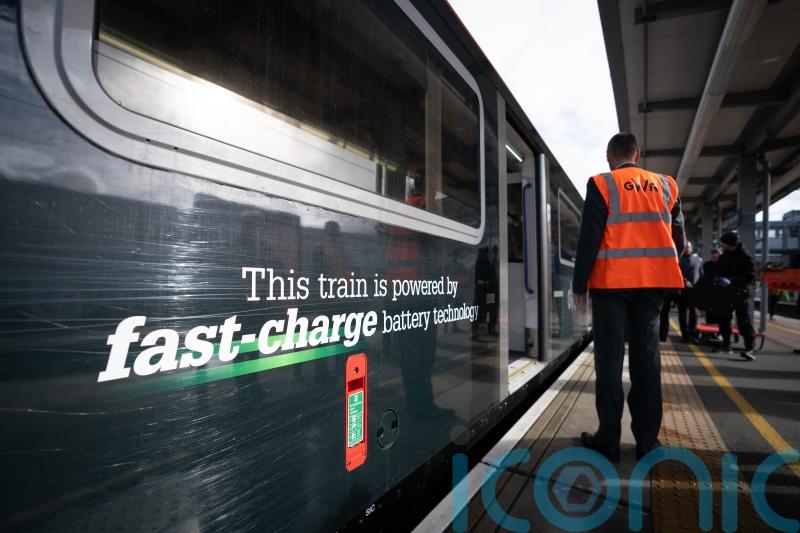 Rapid-charging battery train trial launched