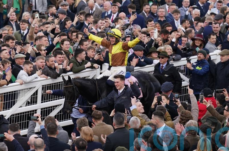 Willie Mullins trained Galopin Des Champs does Kilkenny trainer proud defending his Cheltenham Gold Cup crown