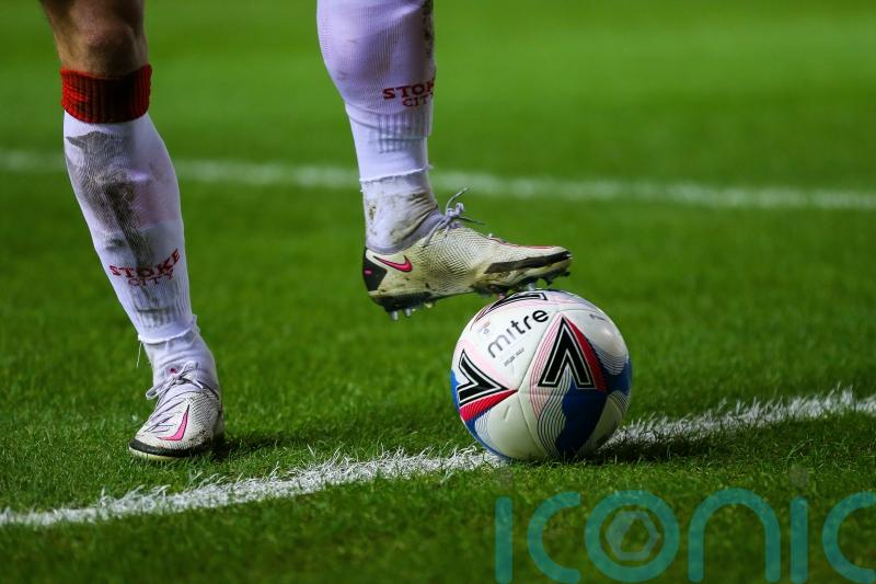 Halifax close in on play-off places with easy win over Oxford City