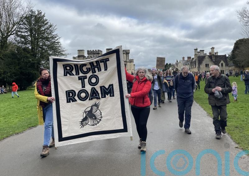 Hundreds join protest against charges to access Cirencester Park