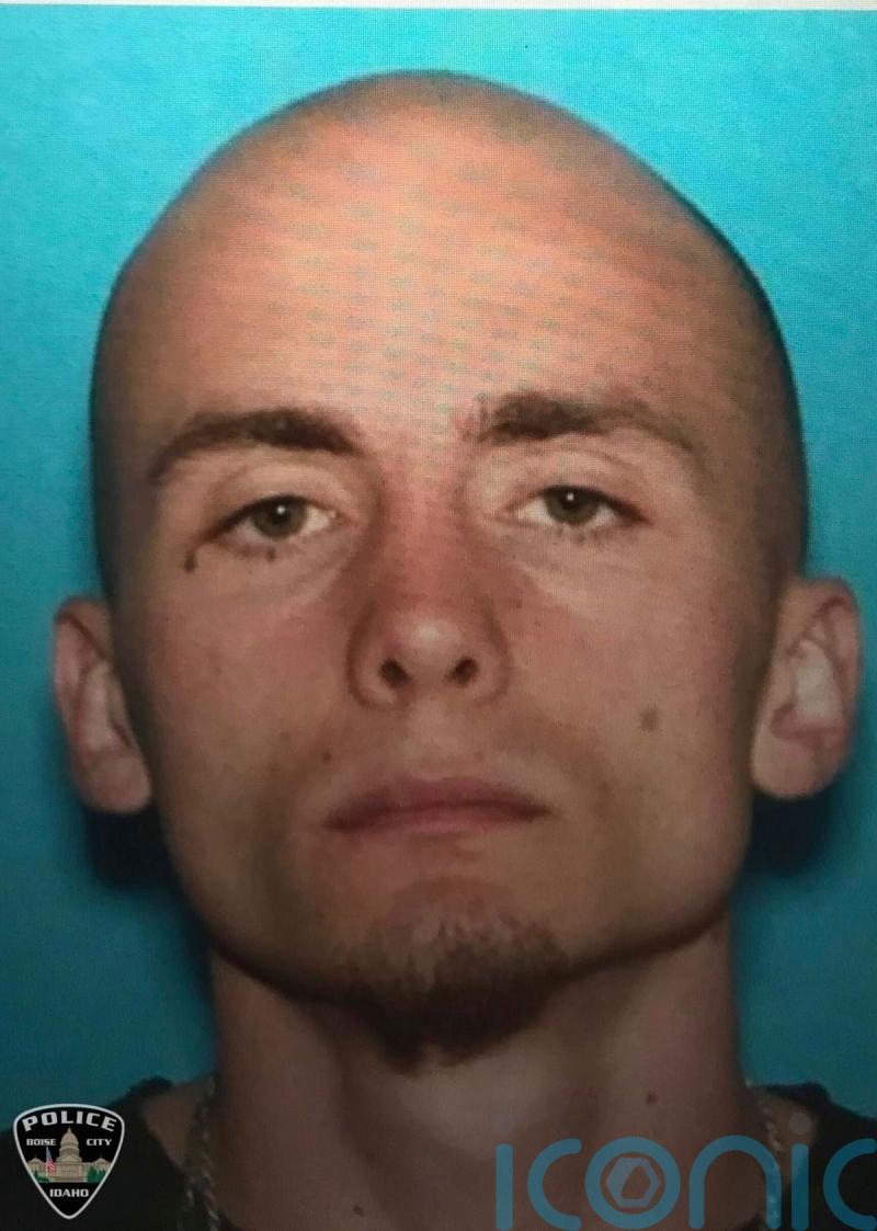 US police hunt for white supremacist prisoner after escape from hospital