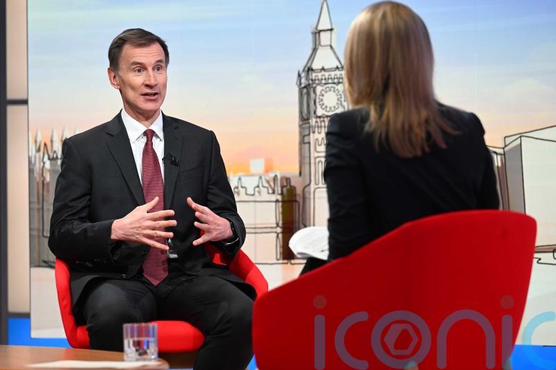 Hunt makes triple-lock pledge but refuses to commit to Waspi women payouts