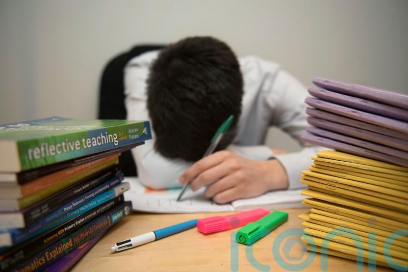 Government must quickly publish advice on pupil restraint, union says