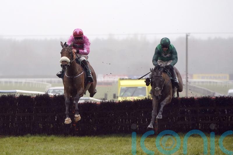 Brewin’upastorm delivers special victory for Olly Murphy