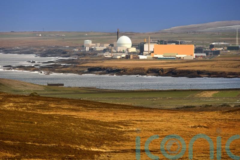 Dounreay nuclear plant staff back strike action in pay row