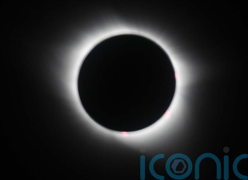 Total solar eclipse to plunge much of North America into darkness on Monday