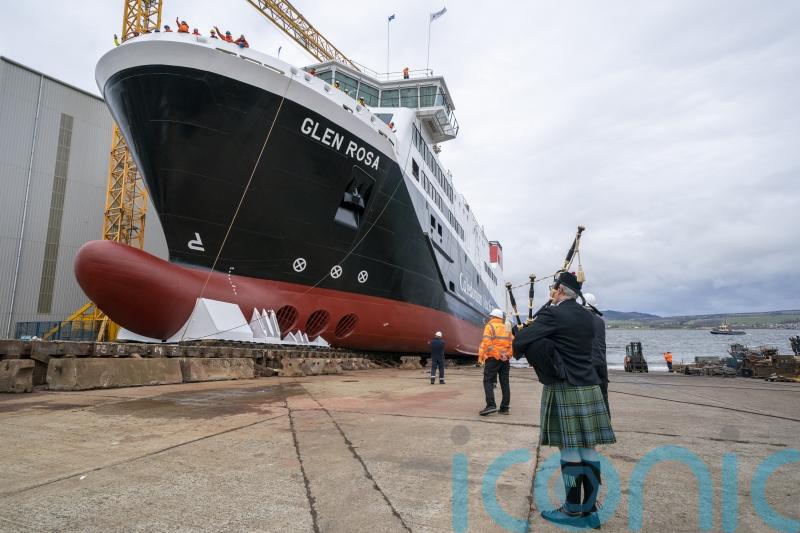 Cheers as MV Glen Rosa ferry launched in Port Glasgow