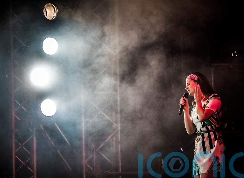 Lana Del Rey duets with Billie Eilish during Coachella headline performance