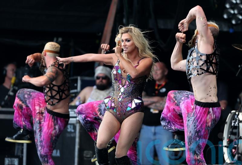 Kesha joins Renee Rapp at Coachella for rendition of 2009 anthem Tik Tok