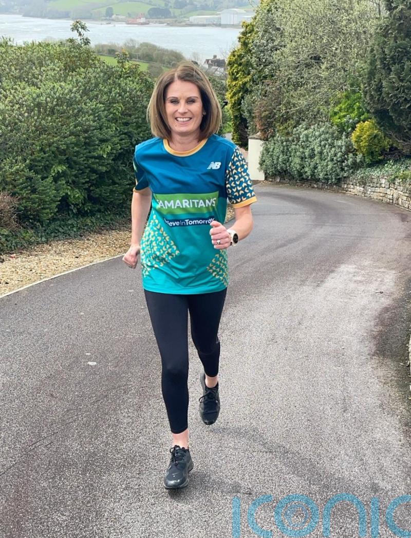 &lsquo;Dad will be with me&rsquo; says London Marathon runner supporting Samaritans