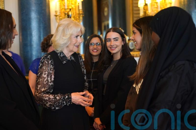 Queen calls for ‘pop-up shops’ in schools to help with domestic abuse issues