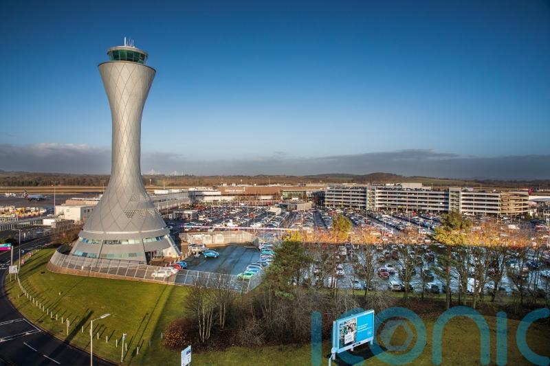 France’s Vinci to snap up majority stake in Edinburgh Airport