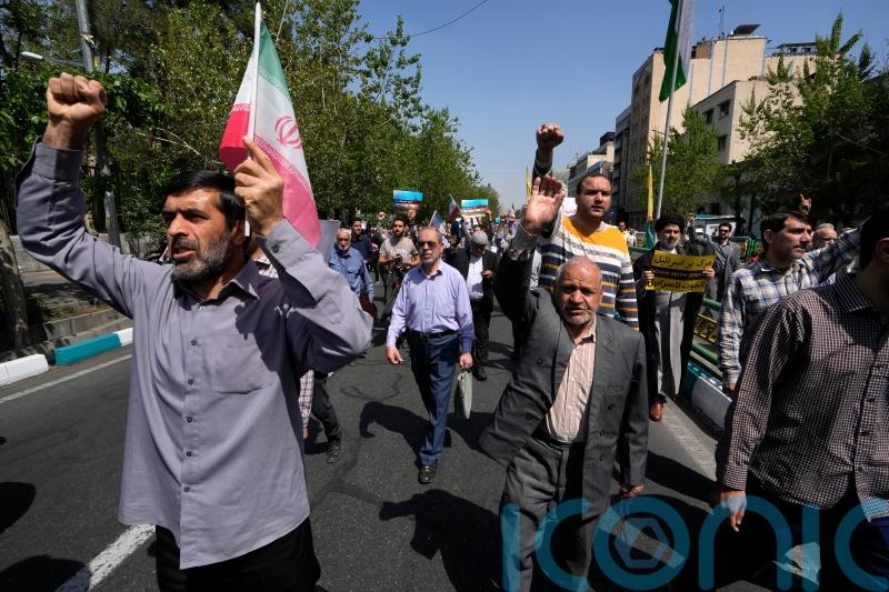 Israel and Iran play down apparent Israeli air strike near nuclear site